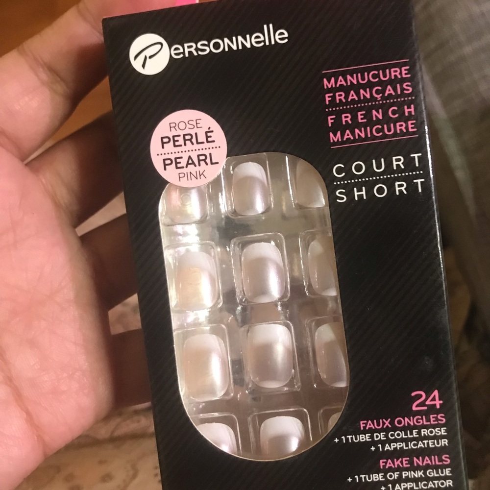 Elegant French Tip Press-On Nails